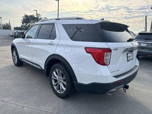 Used 2021 Ford Explorer Limited image 4