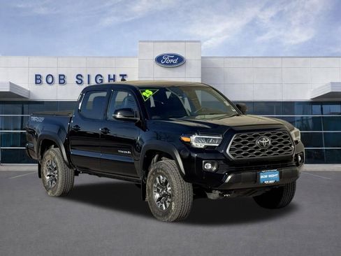 Used 2023 Toyota Tacoma TRD Off-Road w/ TRD Premium Off Road Package image 2
