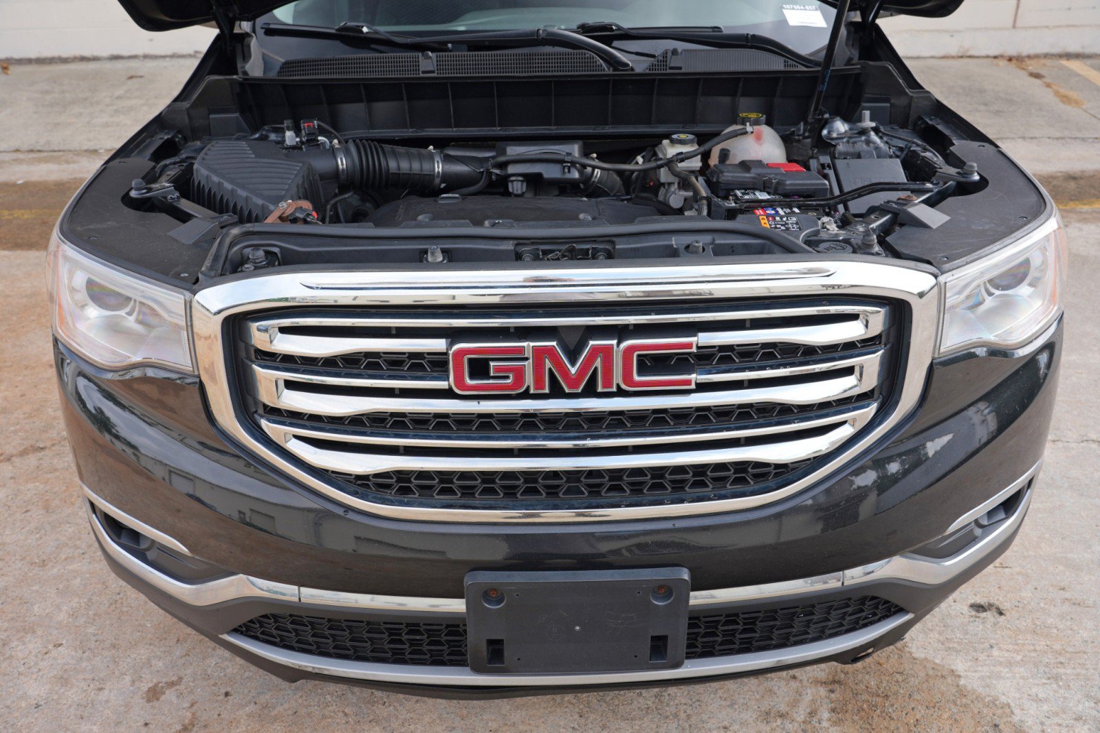 Used 2018 GMC Acadia SLE w/ Driver Alert Package I AWD/4WD image 7