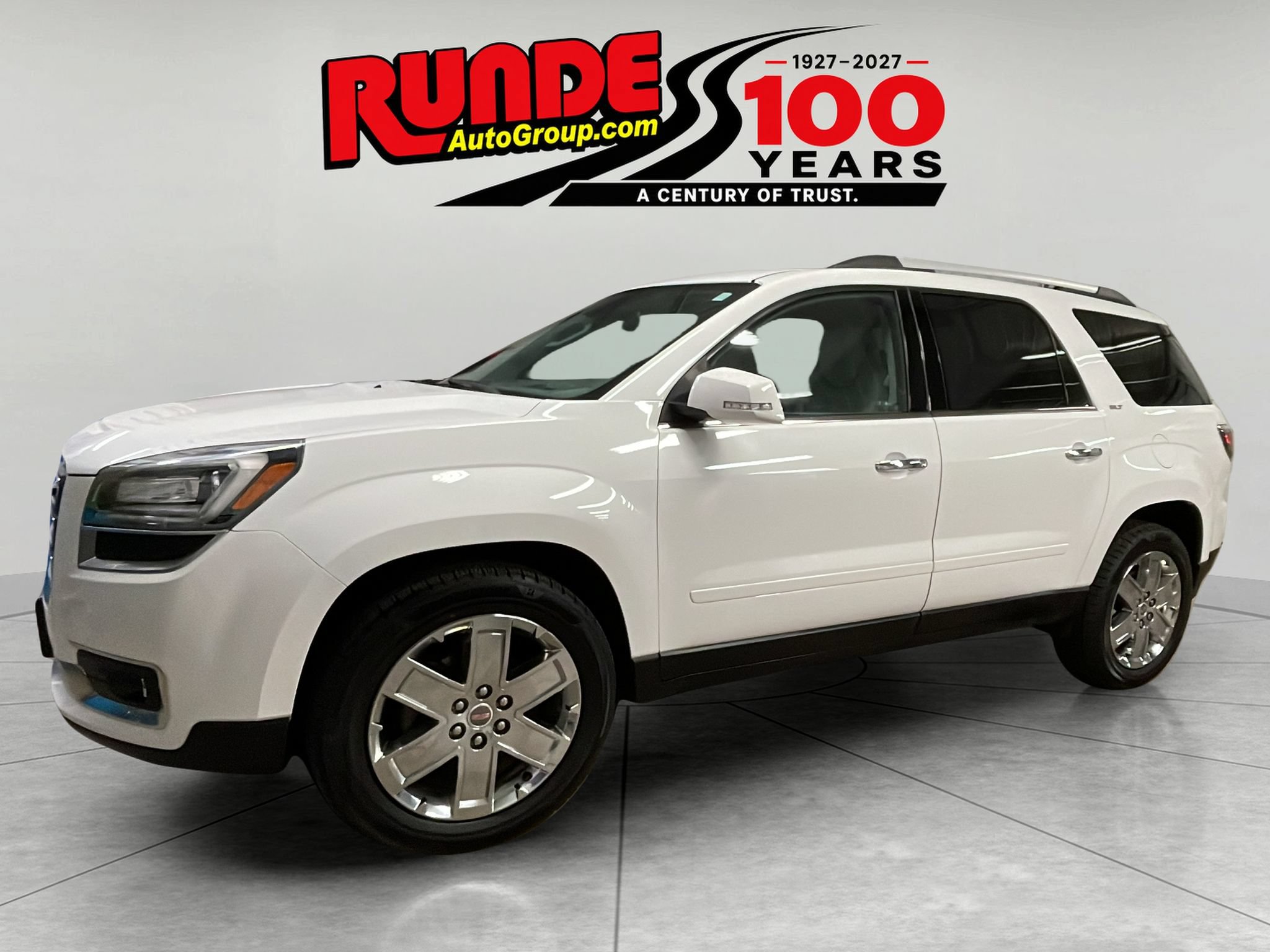 Used 2017 GMC Acadia Limited SLT AWD/4WD image 1
