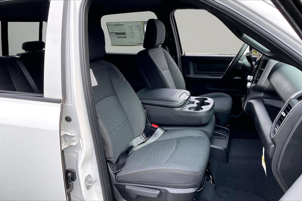 New 2026 RAM 3500 Tradesman AWD/4WD image 20