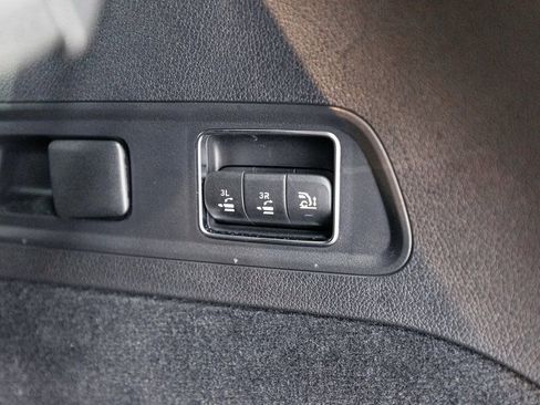 Certified 2026 Mercedes-Benz GLS 450 GLS 450 image 36