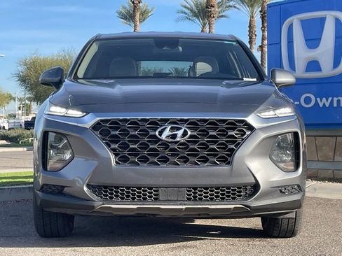 Used 2019 Hyundai Santa Fe SE image 5