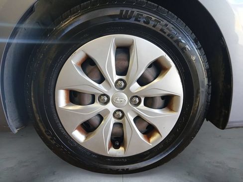 Used 2016 Hyundai Accent SE FWD image 14