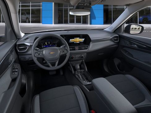New 2026 Chevrolet TrailBlazer LS w/ LS Convenience Package AWD/4WD image 15