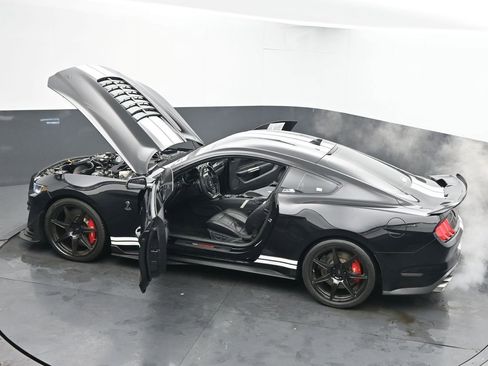 Used 2020 Ford Mustang Shelby GT500 w/ Technology Package image 65