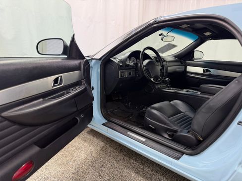 Used 2003 Ford Thunderbird RWD image 11