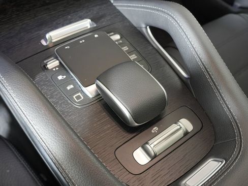 Certified 2025 Mercedes-Benz GLE 580 4MATIC image 28