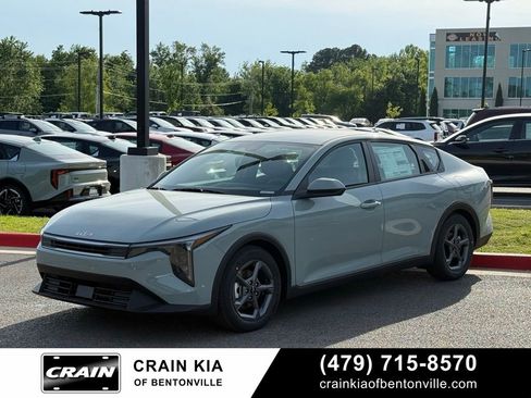 New 2026 Kia K4 FWD image 3