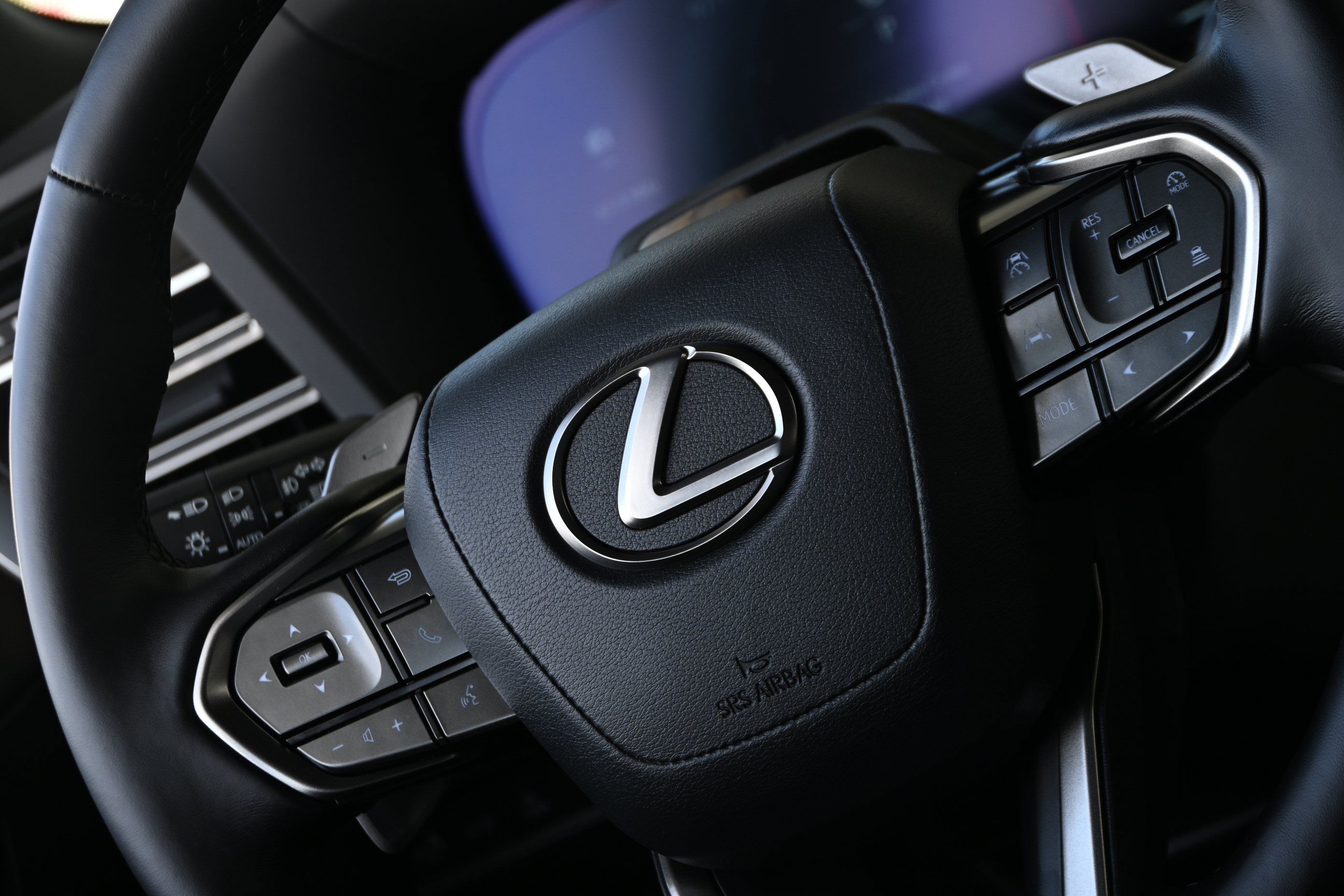 Used 2026 Lexus GX 550 w/ Accessory Package (ZB) AWD/4WD image 28
