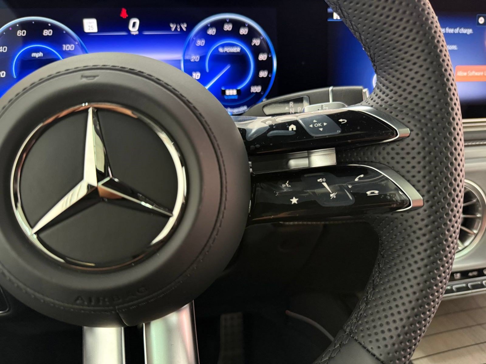 New 2027 Mercedes-Benz G 580 e image 14