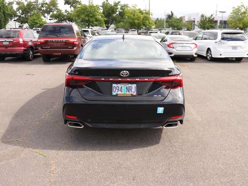 Used 2022 Toyota Avalon XLE w/ Moonroof Package FWD image 6