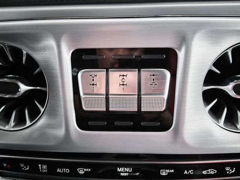 Used 2024 Mercedes-Benz G 63 AMG 4MATIC image 34
