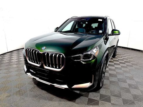 Used 2025 BMW X1 xDrive28i w/ Convenience Package AWD/4WD image 3