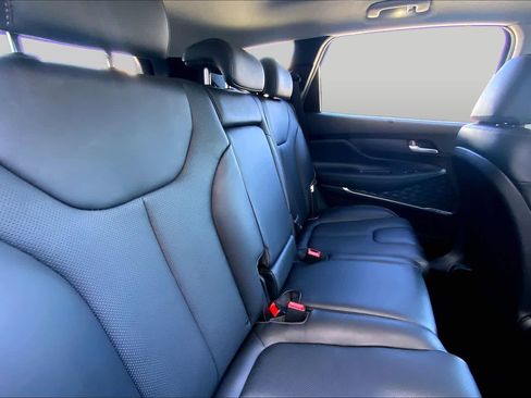 Used 2022 Hyundai Santa Fe Limited FWD image 18