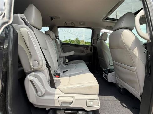 Used 2019 Honda Odyssey EX-L image 24