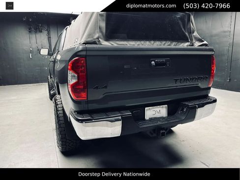 Used 2021 Toyota Tundra SR5 w/ SR5 Upgrade Package AWD/4WD image 15