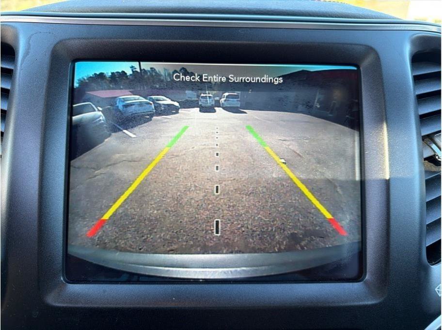 Used 2020 Jeep Cherokee Trailhawk w/ Technology Group AWD/4WD image 20