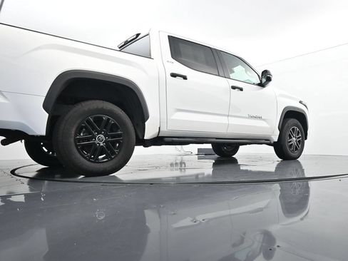 Used 2024 Toyota Tundra SR5 w/ SR5 Convenience Package AWD/4WD image 38