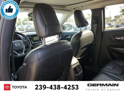 Used 2019 Jeep Cherokee Limited image 22