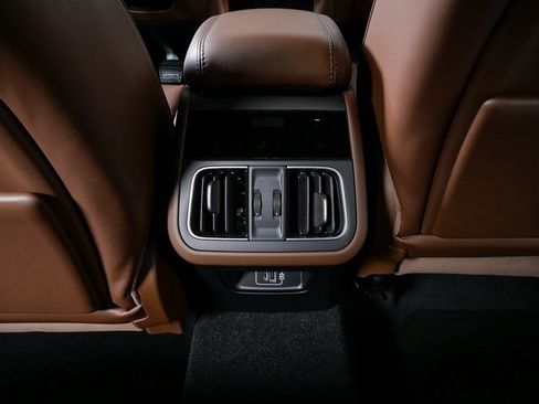 New 2025 Maserati Grecale GT image 19