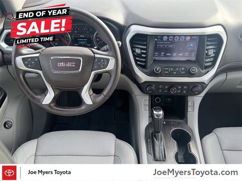 Used 2017 GMC Acadia SLT image 9