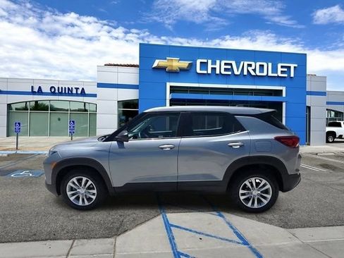 Used 2023 Chevrolet TrailBlazer LS FWD image 5