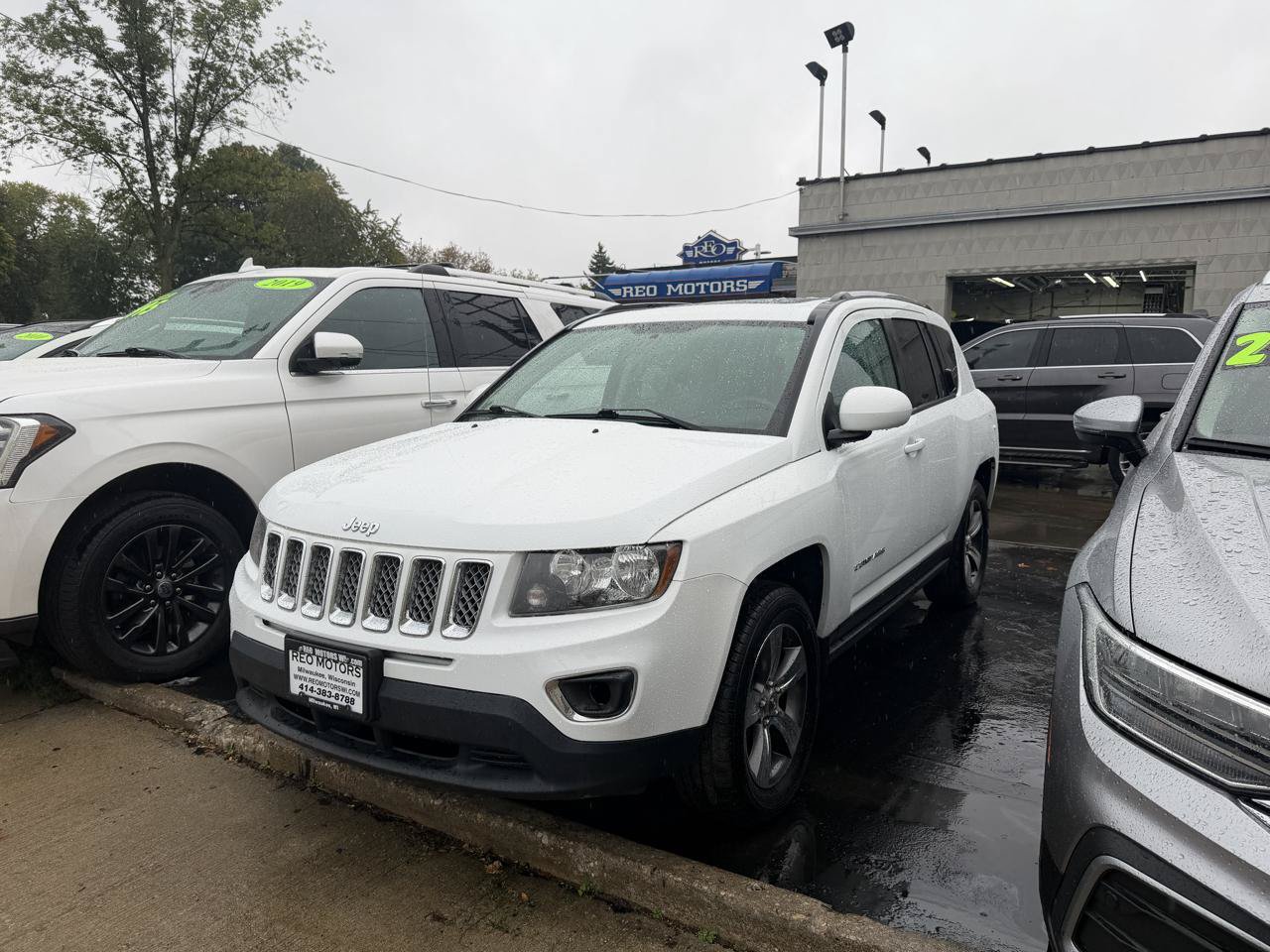 Used 2016 Jeep Compass High Altitude FWD image 1