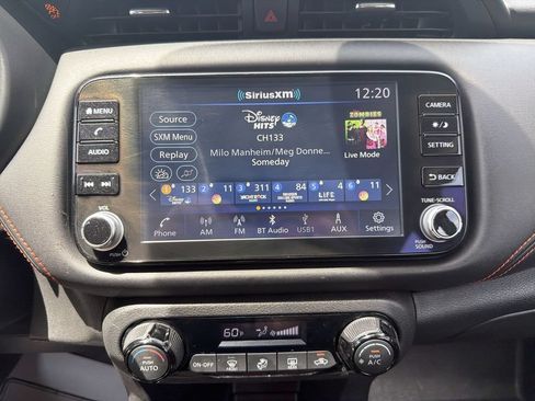 Used 2021 Nissan Kicks SR FWD image 12