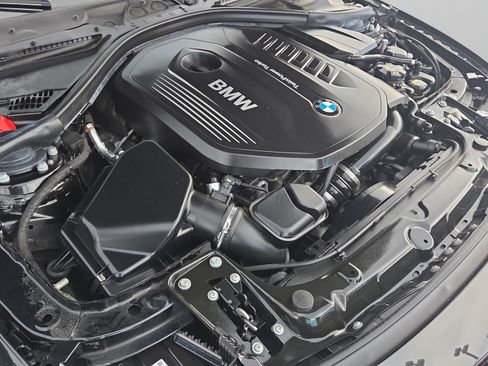 Used 2018 BMW 340i xDrive Sedan w/ Premium Package AWD/4WD image 18