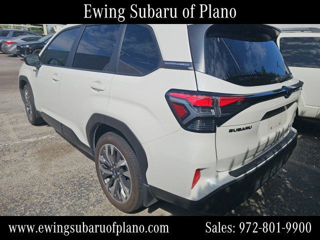 Used 2025 Subaru Forester Touring w/ Touring Package AWD/4WD image 4