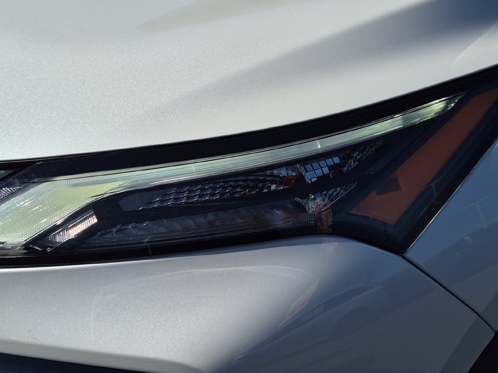 Certified 2026 Nissan Rogue SV FWD image 9