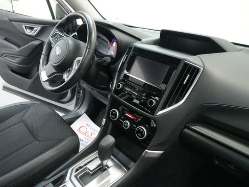 Used 2023 Subaru Forester Premium image 28