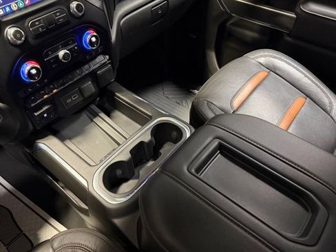 Used 2020 GMC Sierra 1500 AT4 w/ AT4 Premium Package AWD/4WD image 16