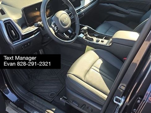 Used 2025 Kia Sorento SX FWD image 7