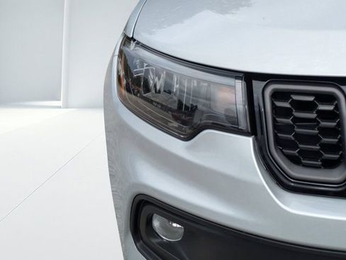 New 2026 Jeep Compass Latitude AWD/4WD image 8