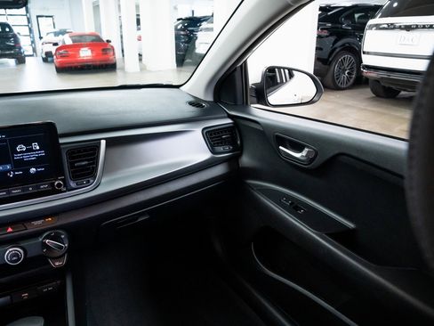 Used 2023 Kia Rio S image 11