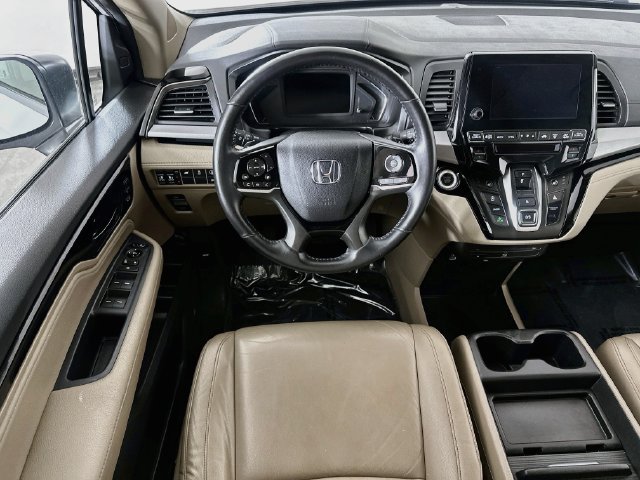 Certified 2024 Honda Odyssey Touring image 4