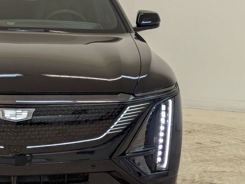 New 2026 Cadillac Lyriq Sport image 11