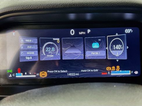 Used 2023 Jeep Grand Cherokee Altitude AWD/4WD image 16