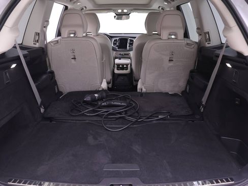 Certified 2023 Volvo XC90 T8 Plus AWD/4WD image 18