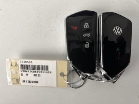 Used 2023 Volkswagen GTI Autobahn image 10