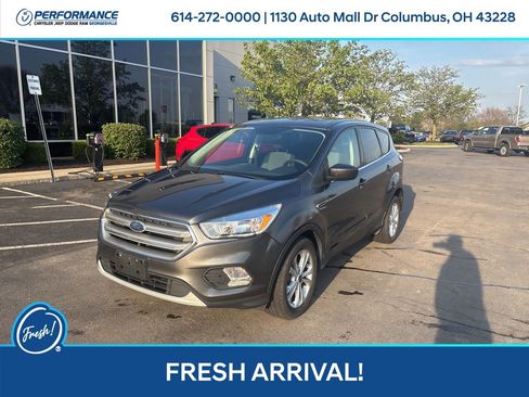 Used 2017 Ford Escape SE image 8