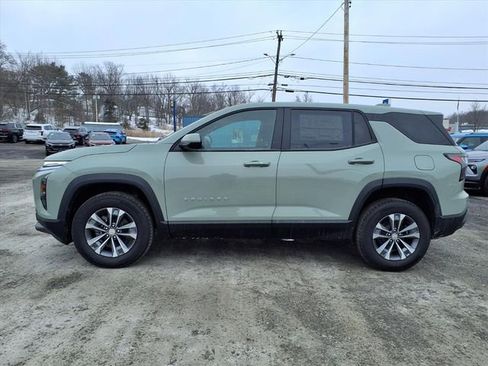 New 2026 Chevrolet Equinox LT w/ Convenience Package II AWD/4WD image 4