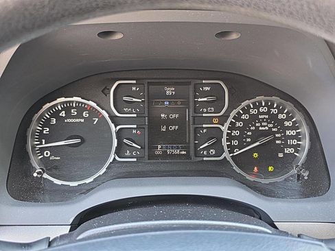 Used 2018 Toyota Tundra SR5 image 24