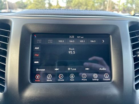 Used 2019 Jeep Cherokee Latitude Plus image 18