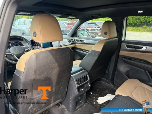 Used 2024 Volkswagen Atlas Cross Sport SE w/ Panoramic Sunroof Package AWD/4WD image 10
