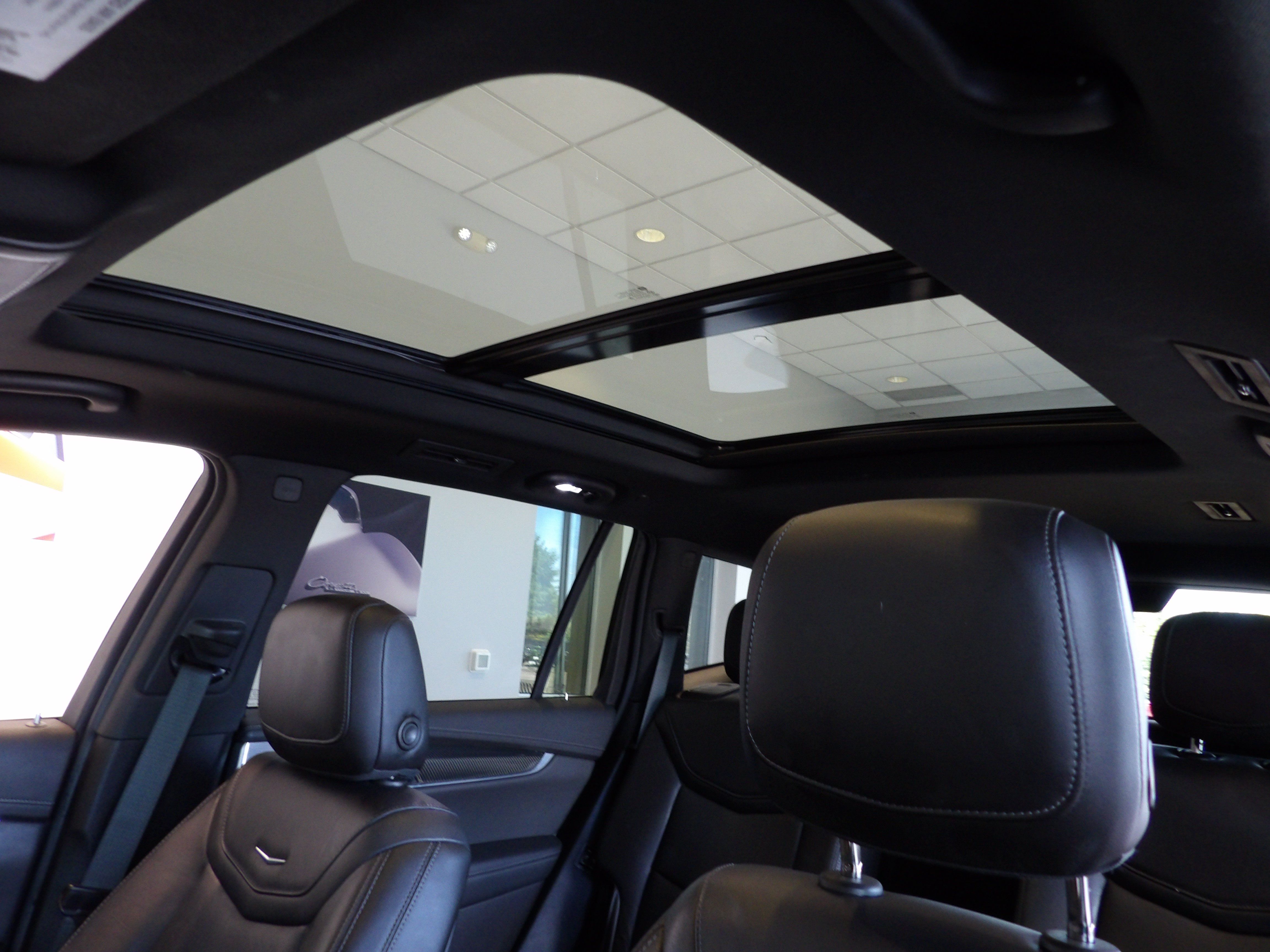 Used 2020 Cadillac XT6 Sport AWD/4WD image 17