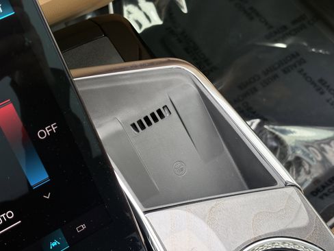 New 2026 Cadillac Escalade IQL Sport 2 w/ LPO, ONYX Package image 21