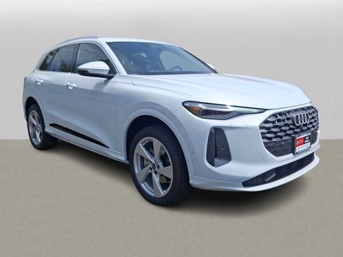 New 2026 Audi Q5 Premium AWD/4WD image 10